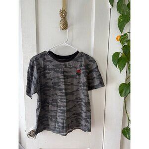 Eighty eight women’s size small embroidered Rose camouflage T-shirt